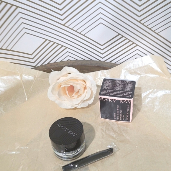 Gel eyeliner - Picture 1 of 4